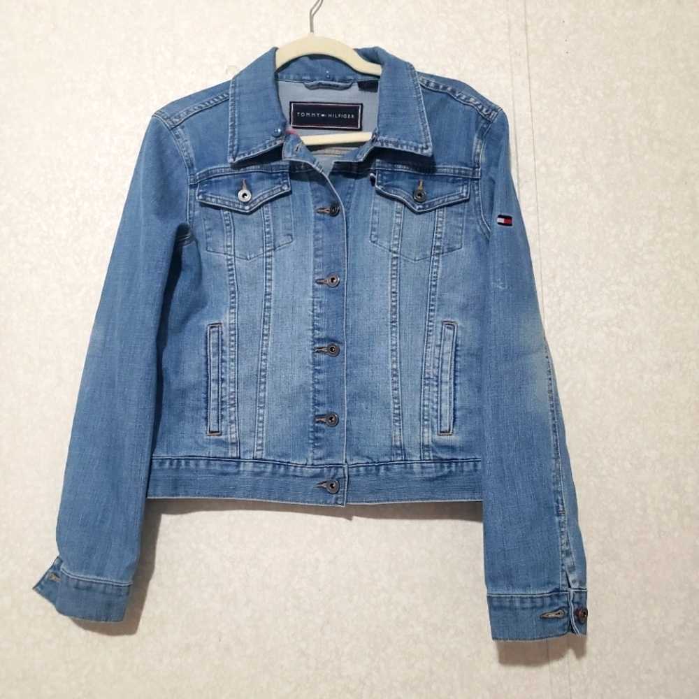 Tommy Hilfiger Light Blue Denim Jacket....size:small ..petite